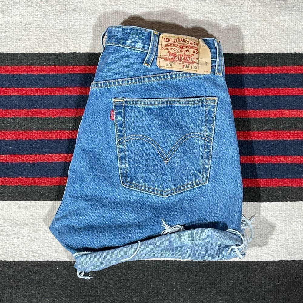 37w Y2K Levi's 501 Cutoffs
